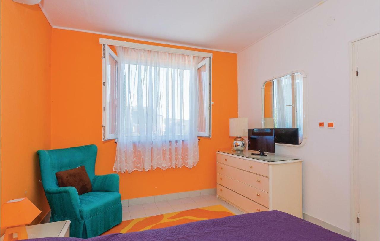 Lovely Apartment In Rogoznica With Wifi Dış mekan fotoğraf